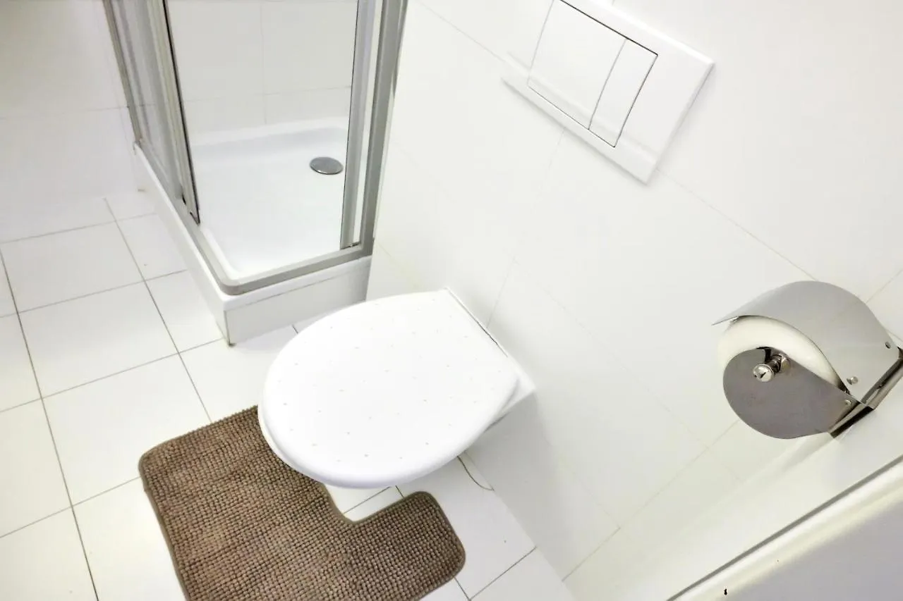 Apartment Molakova Praga
